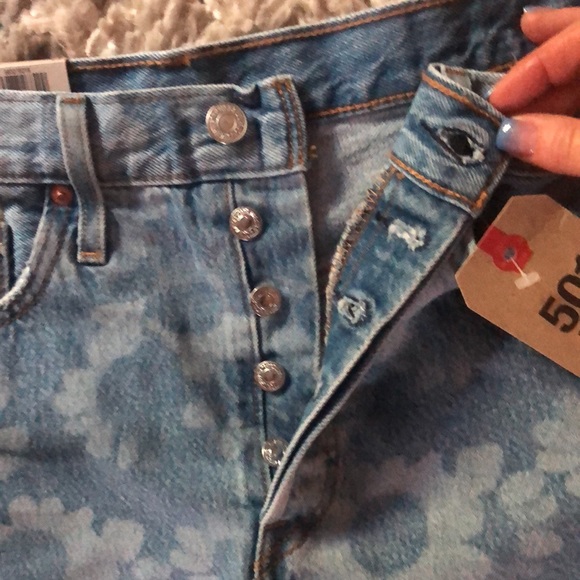 LEVIS 501 High Rise Shorts NWT - Picture 12 of 15